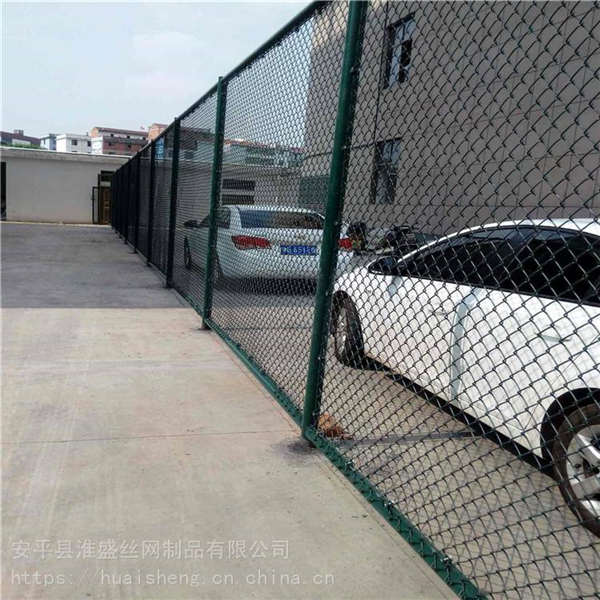 2米4米籃球場圍欄網(wǎng) 浸塑勾花護(hù)欄 運動防護(hù)網(wǎng)綠色體育網(wǎng)