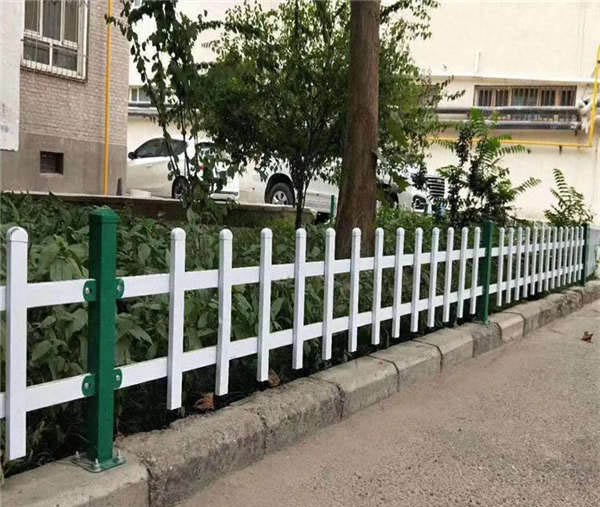 白色PVC園藝護欄 靜電噴涂社區(qū)柵欄 花池花壇園林綠化圍欄